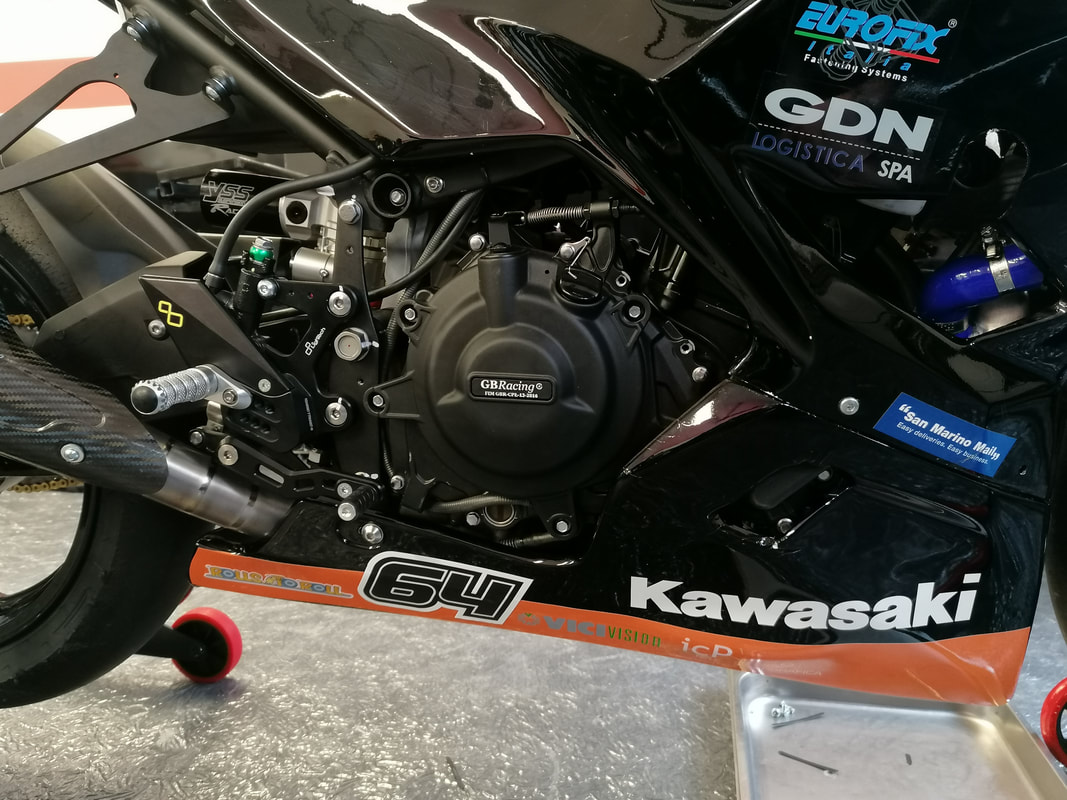 team-511-with-u-1_orig