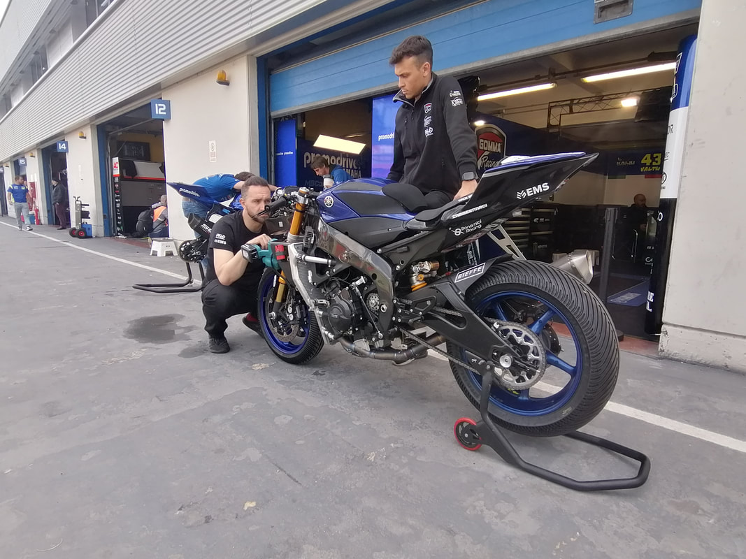 team-gomma-racing-5_orig